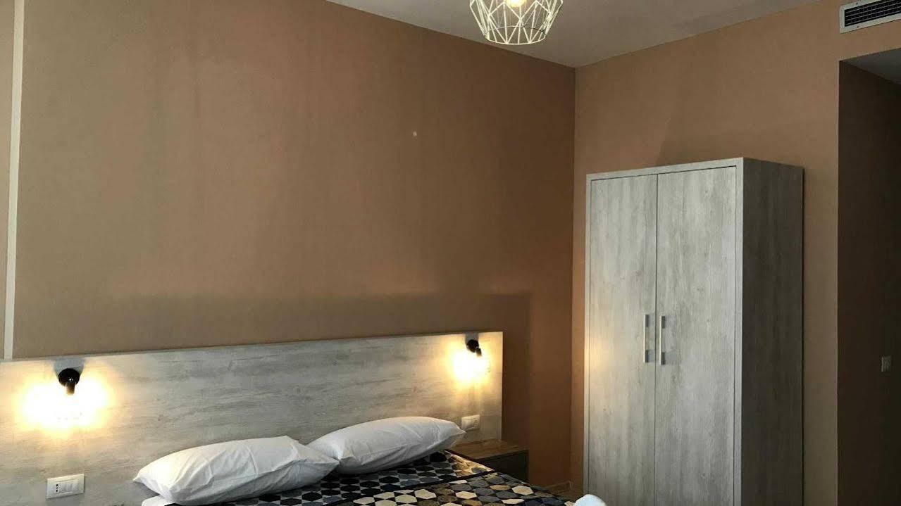 Hotel Arc Tirana 3*