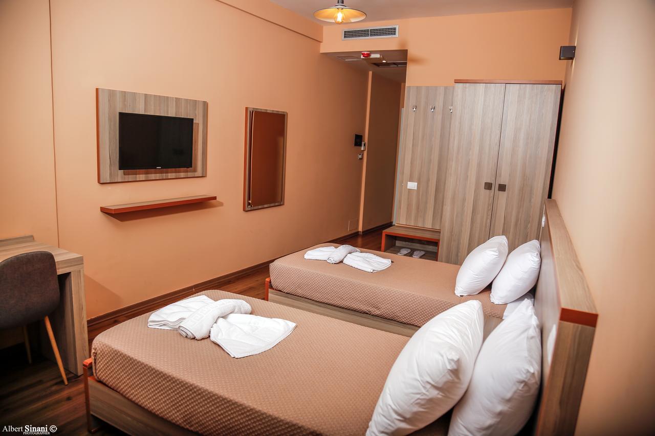 Arc Tirana 3*